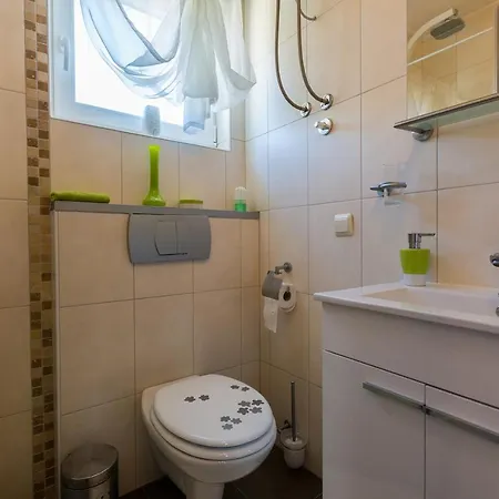 Vanesa 1 Apartman *